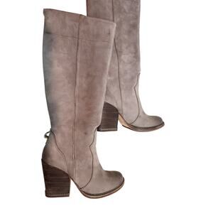 Timberland Taupe Suede Heeled‎ Boots Size 8 Knee High Stacked Heel A2660